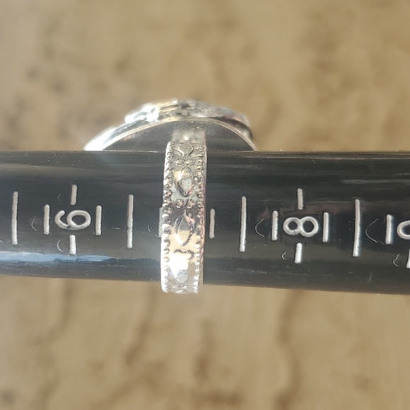 New Tsavorite 925 Silver Hearts Poison Ring. - Picture 16 of 16